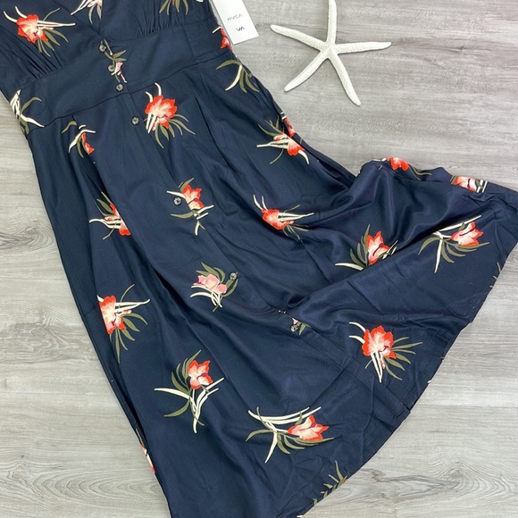 🔆RVCA🔆 AVENUE DRESS - Picture 7 of 12